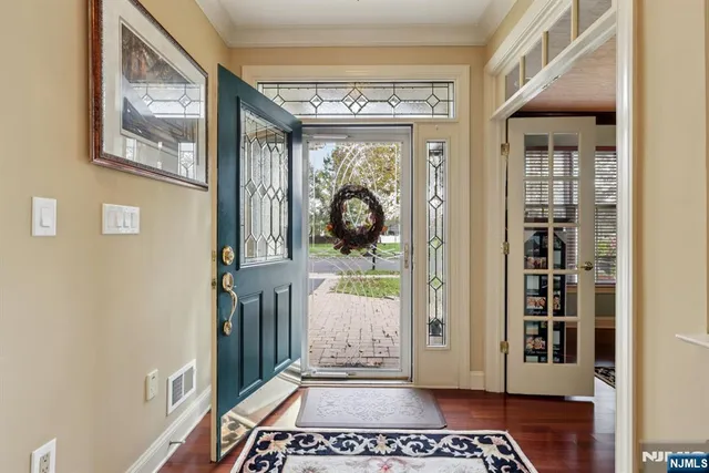 $799,900 | 33 Sedona Boulevard, Hamilton, NJ 08691