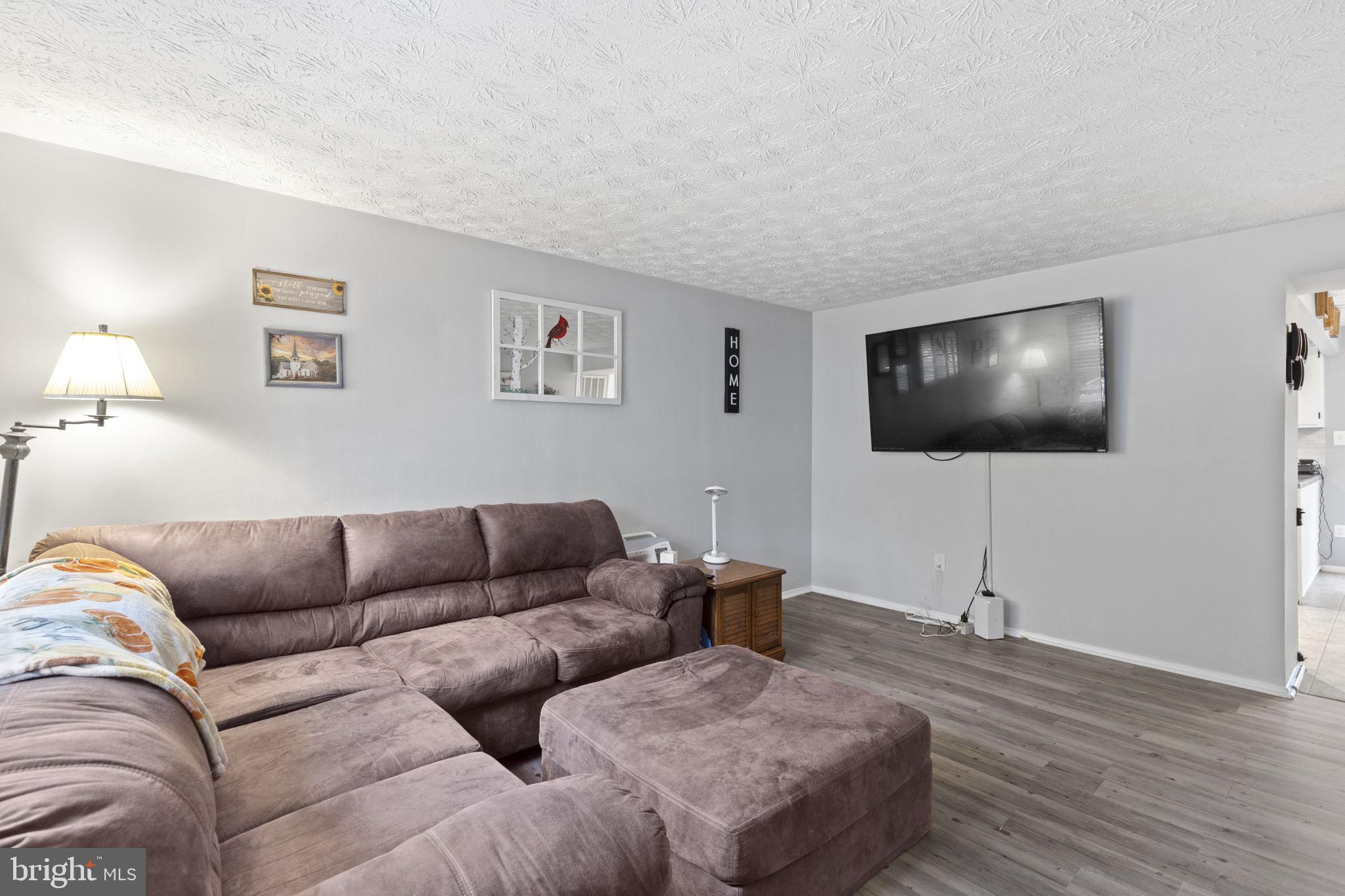 927 Redfield Road Bel Air, MD 21014 - Photo 2 of 19 Gallery Image 2