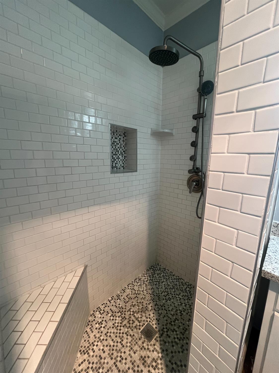 471 South Reed Avenue Reedley, CA 93654 - Photo 37 of 54 a bathroom with a shower