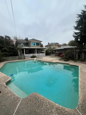 $490,000 | 471 South Reed Avenue, Reedley, CA 93654