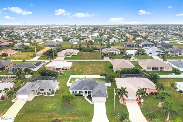 $450,000 | 2310 Southwest 27th Terrace, Cape Coral, FL 33914
