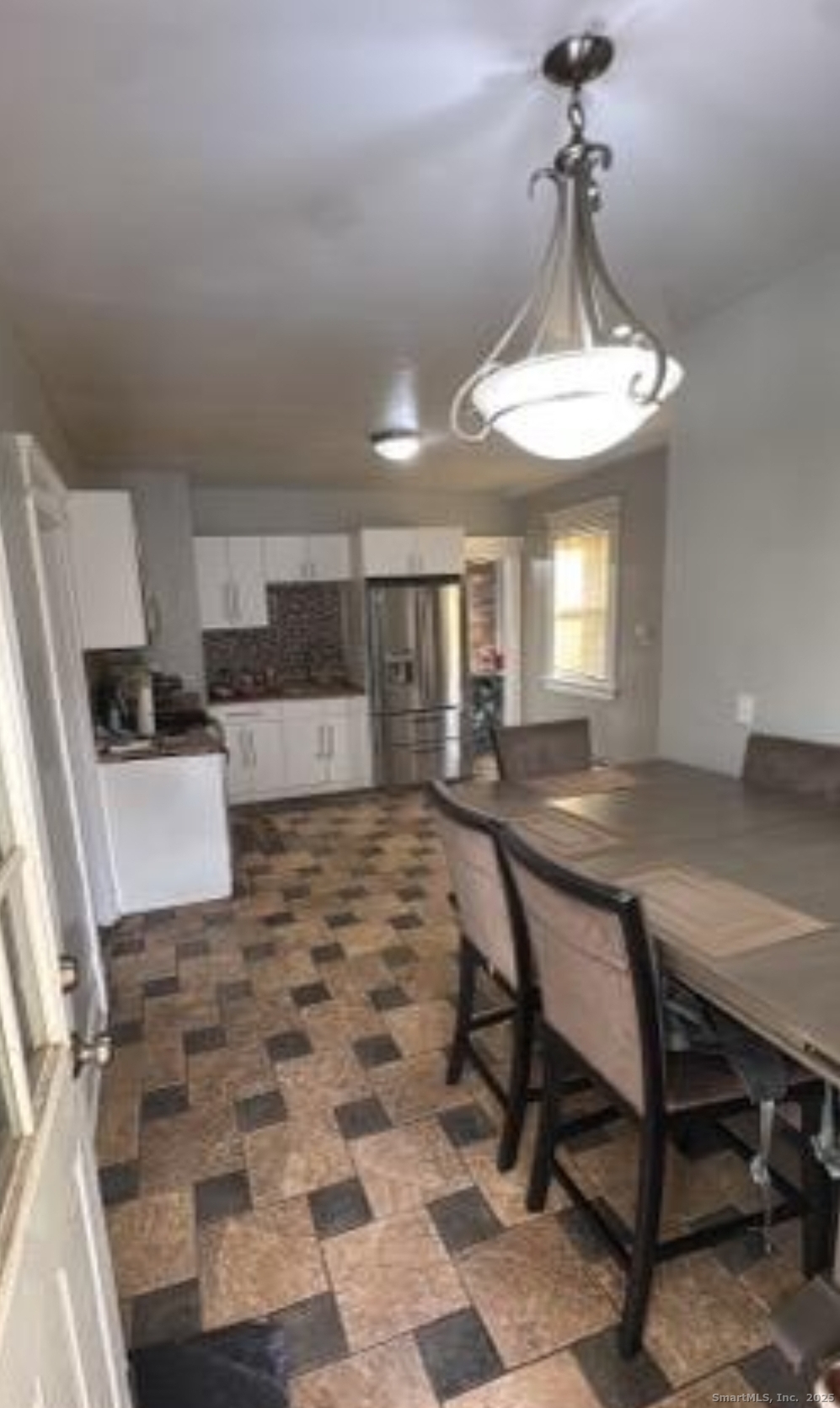 576 Highland Avenue Waterbury, CT 06708 - Photo 10 of 31