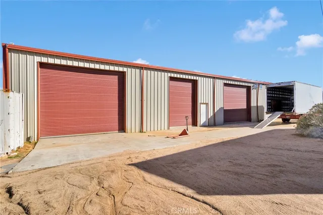 $925,000 | 10328 El Centro Road, Oak Hills, CA 92344