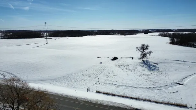 $760,000 | Xxxxx Xxxxx Co Road, Unit 30, Rogers, MN 55374