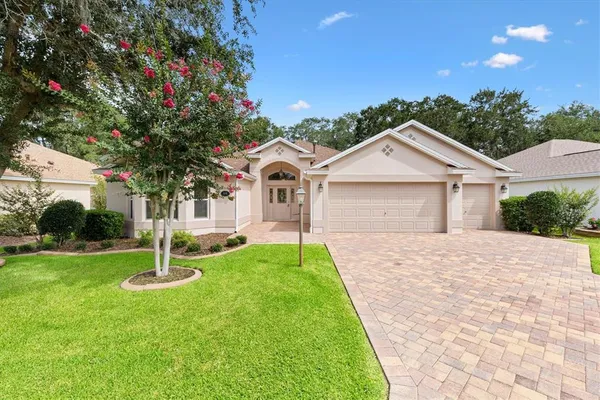 $725,000 | 1649 Hartsville Trail, The Villages, FL 32162