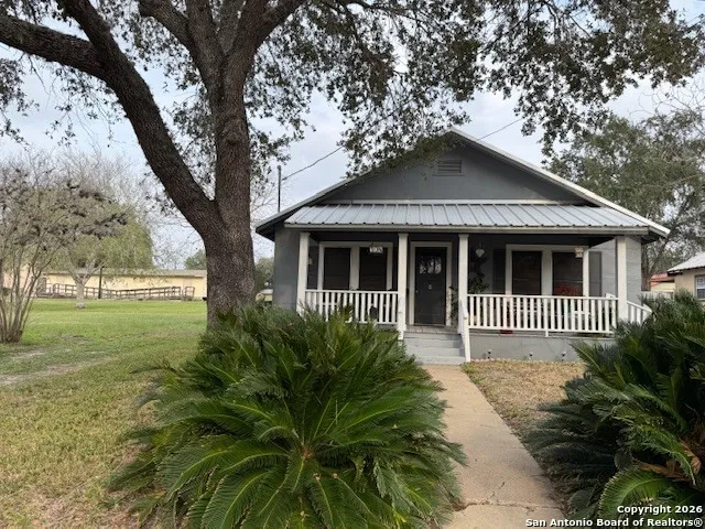$195,000 | 304 North Tyler Street, Beeville, TX 78102