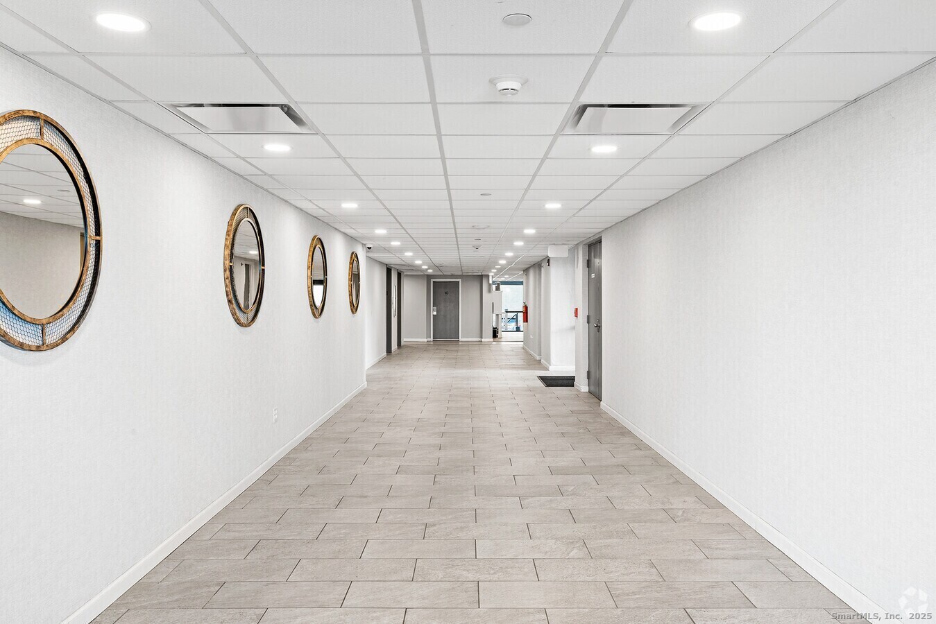 225 Lordship Boulevard, Unit 1F Stratford, CT 06615 - Photo 10 of 19 a view of a hallway with entryway