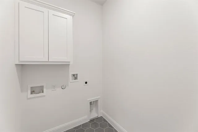 $599,900 | 1041 Moss Grv Trail, Justin, TX 76247