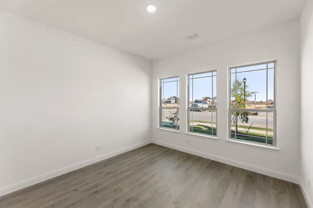 $599,900 | 1041 Moss Grv Trail, Justin, TX 76247