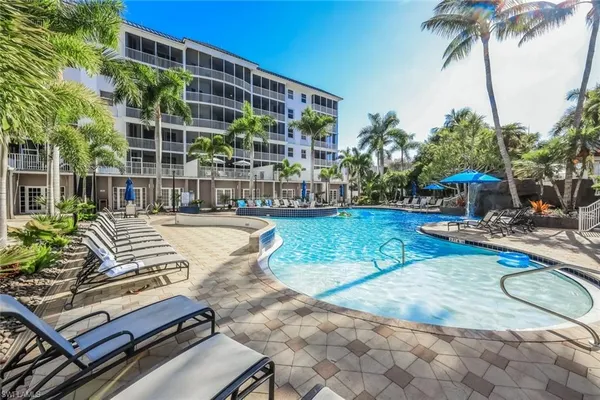 $1,050,000 | 450 Launch Circle, Unit 501, Naples, FL 34108