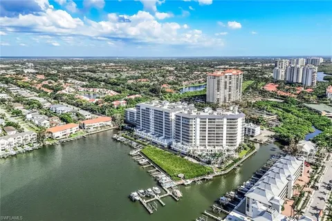 $1,050,000 | 450 Launch Circle, Unit 501, Naples, FL 34108