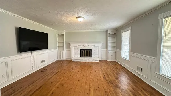 $2,300 | 1626 Isham Drive, Lawrenceville, GA 30046