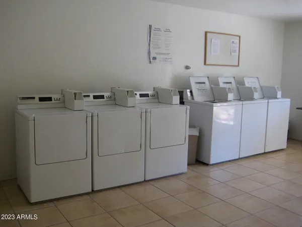 $949 | 2002 East Sweetwater Avenue, Unit 202, Phoenix, AZ 85022
