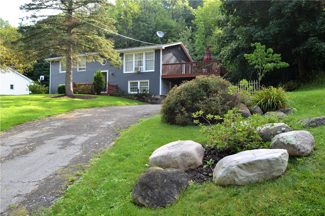 1228 Rolfe Street Palmyra, NY 14522 - Photo 1 of 1 Front