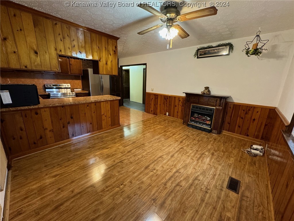 348 Elk River Road Procious, WV 25164 - Photo 13 of 37 Gallery Image 13