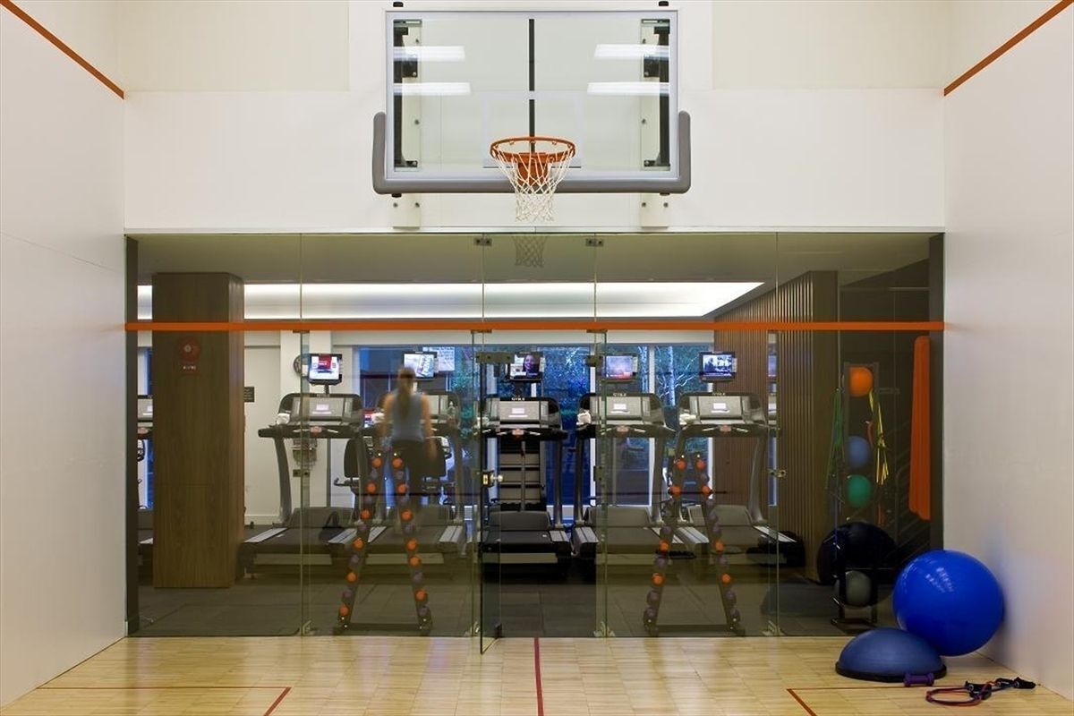 515 East 72nd Street, Unit 32C Manhattan, NY 10021 - Photo 12 of 15 a room with lots of gym equipment