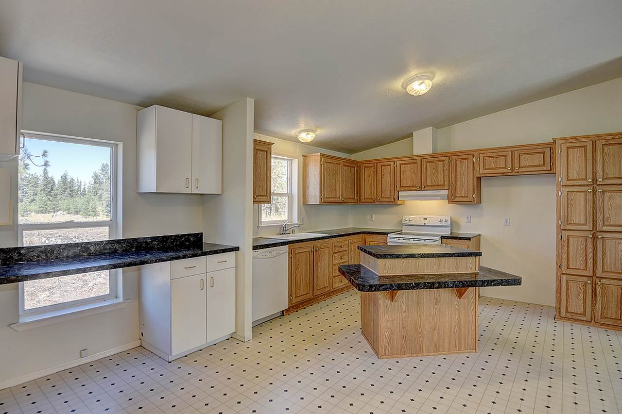 25312 South Carman Road Cheney, WA 99004 - Photo 8 of 20