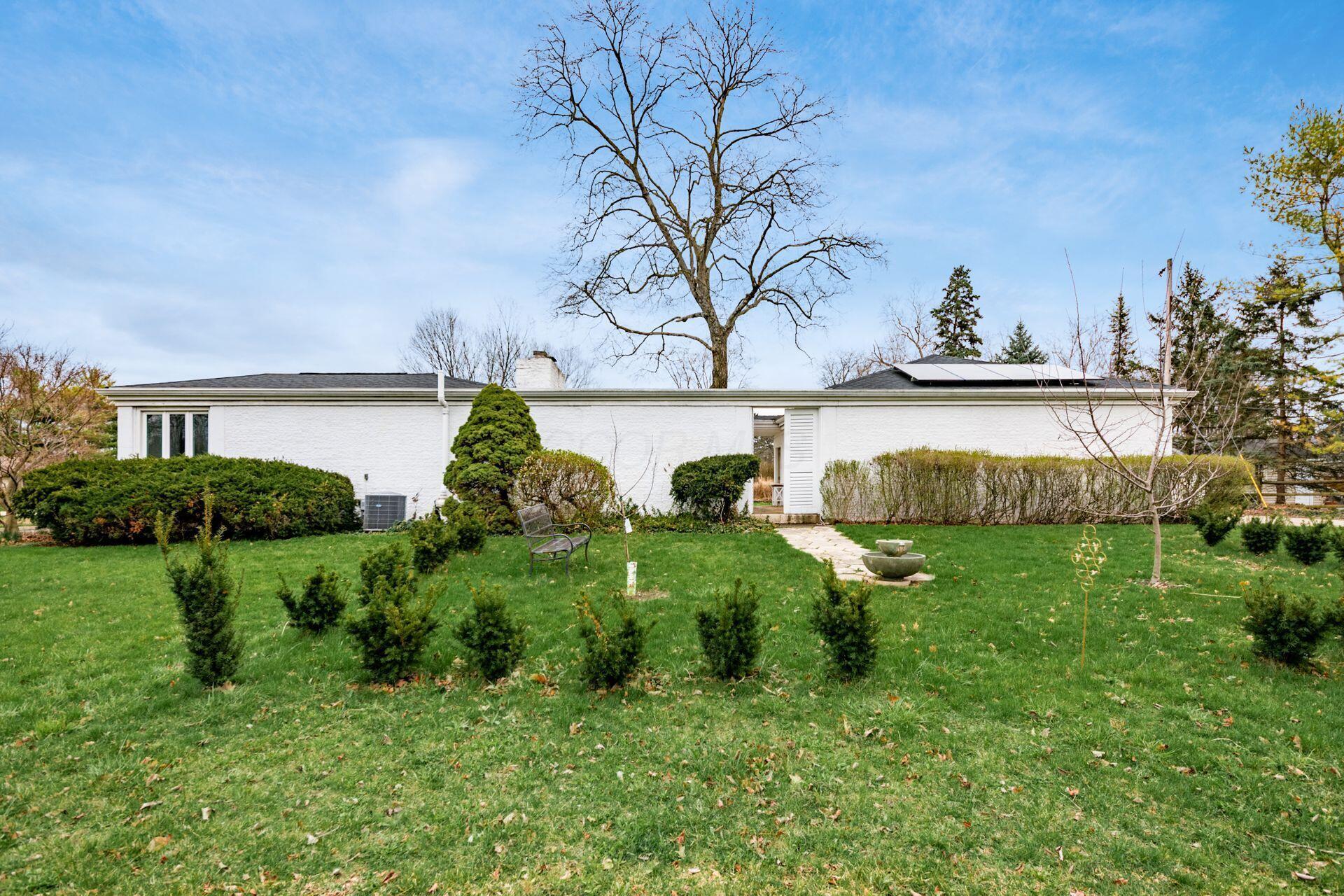 2177 Oakmount Road Columbus, OH 43221 - Photo 13 of 34 068_167d9_L 2177 Oakmount 016