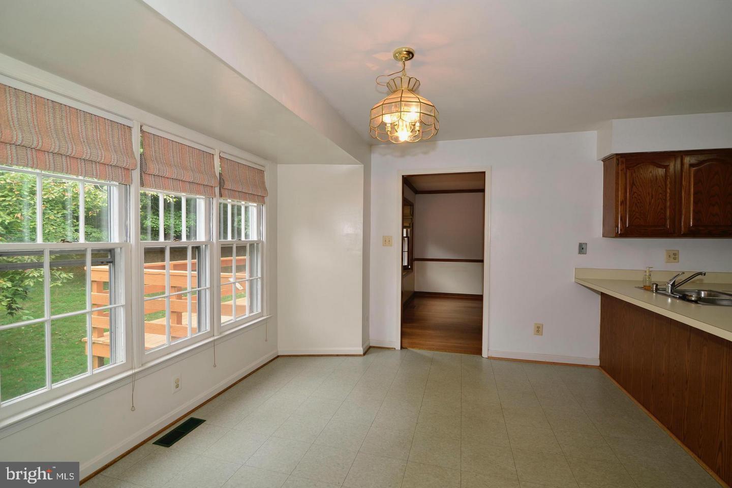 11620 Havenner Road Fairfax Station, VA 22039 - Photo 6 of 25