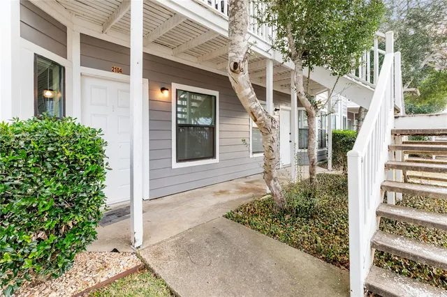 $129,900 | 4441 Old College Road, Unit 2104, Bryan, TX 77801