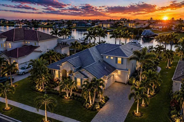 $2,099,000 | 851 Manns Harbor Drive, Apollo Beach, FL 33572