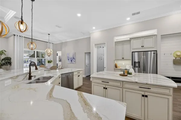 $2,150,000 | 851 Manns Harbor Drive, Apollo Beach, FL 33572