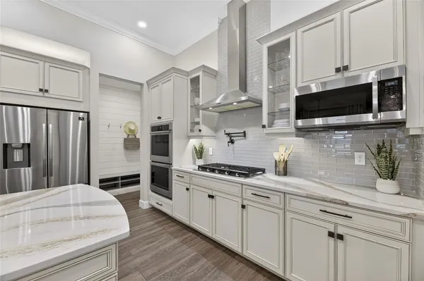 $2,150,000 | 851 Manns Harbor Drive, Apollo Beach, FL 33572