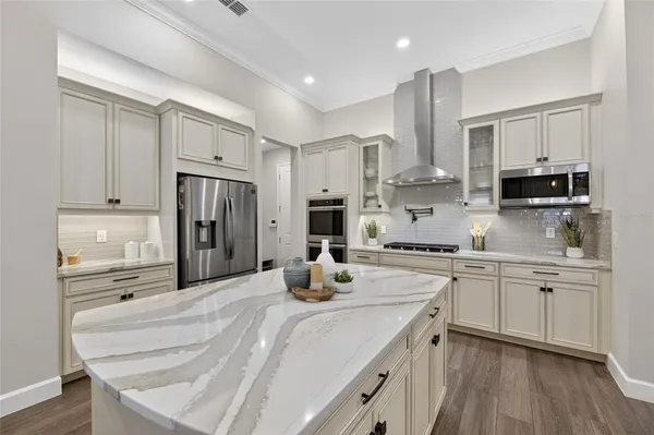 $2,150,000 | 851 Manns Harbor Drive, Apollo Beach, FL 33572