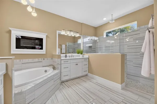 $2,150,000 | 851 Manns Harbor Drive, Apollo Beach, FL 33572