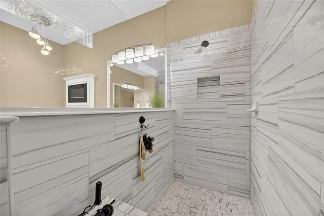 $2,195,000 | 851 Manns Harbor Drive, Apollo Beach, FL 33572