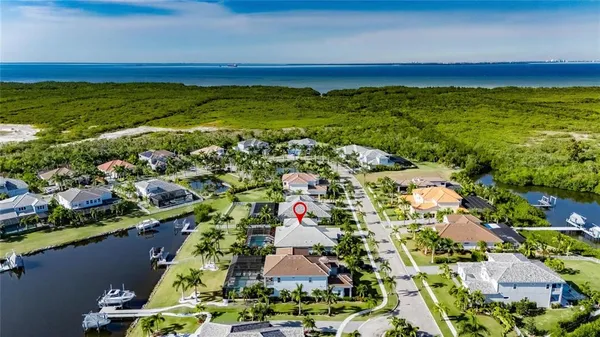 $2,150,000 | 851 Manns Harbor Drive, Apollo Beach, FL 33572