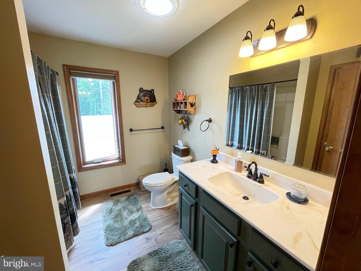130 Summit Road Hazleton, PA 18202 - Photo 40 of 63 second level full bathroom