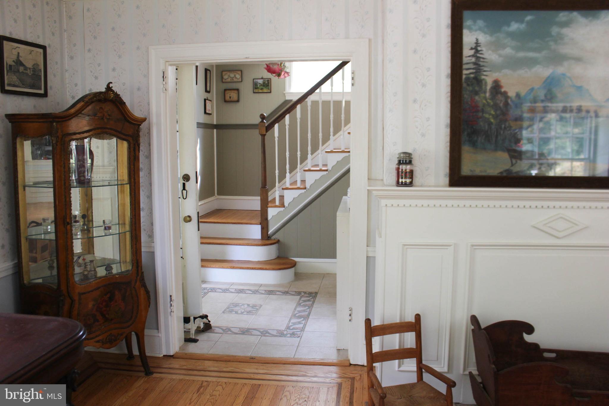 1046 Eagle Road Huntingdon Valley, PA 19006 - Photo 17 of 108 Foyer