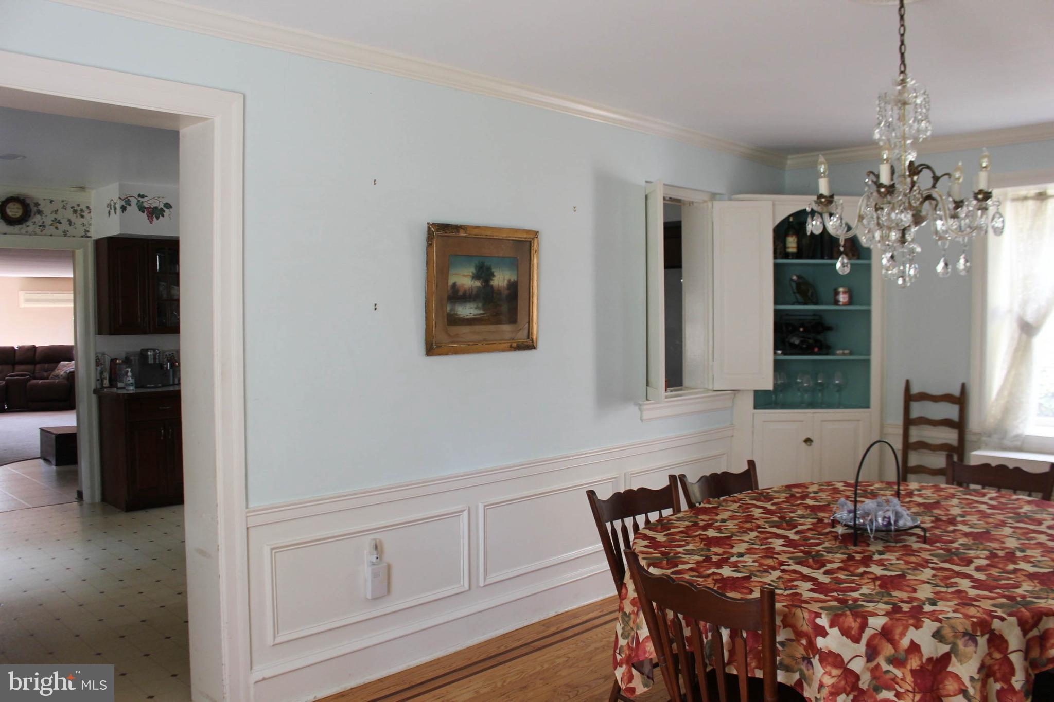 1046 Eagle Road Huntingdon Valley, PA 19006 - Photo 29 of 108 Dining Room with opening to Kitchen
