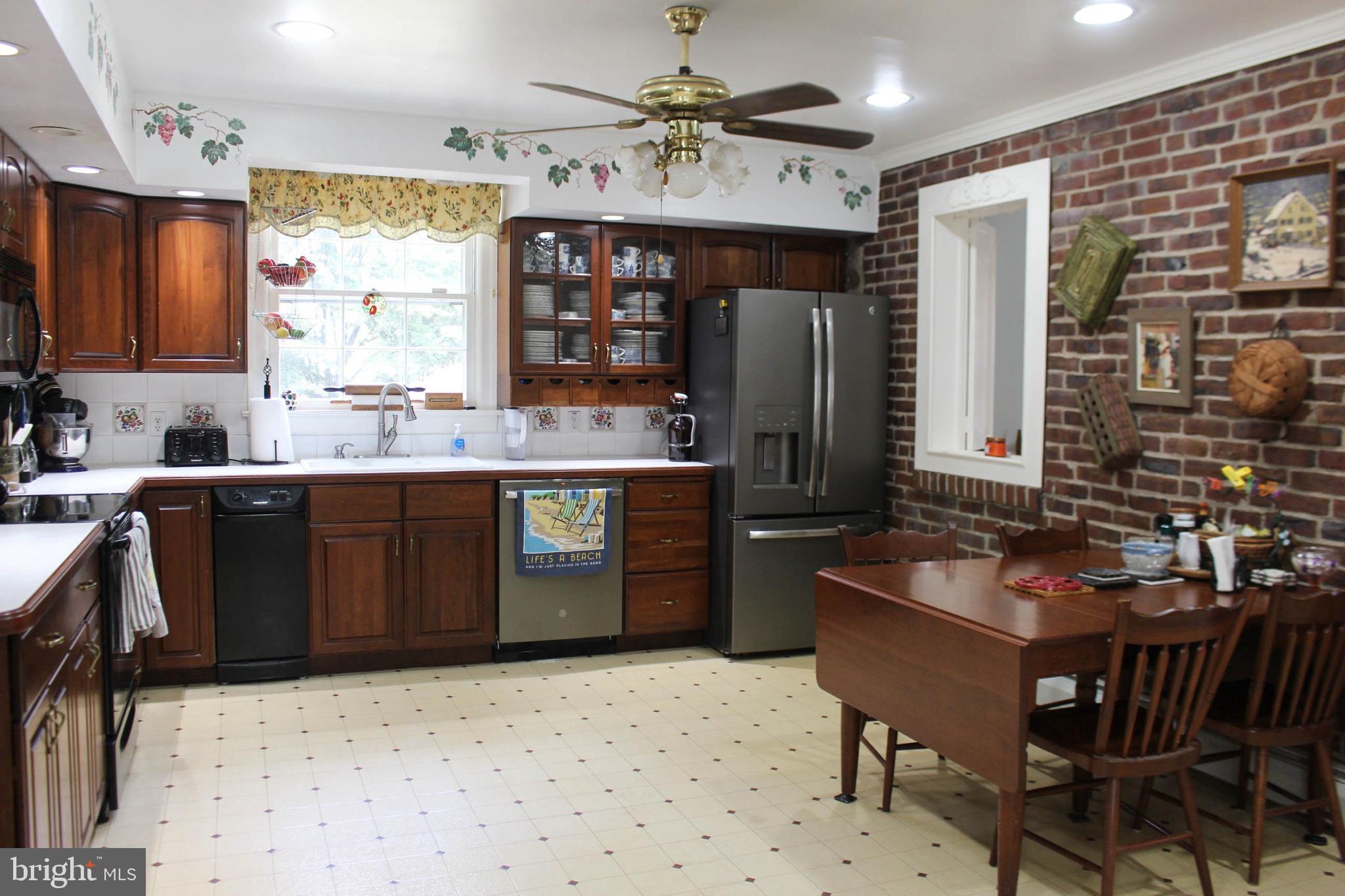1046 Eagle Road Huntingdon Valley, PA 19006 - Photo 30 of 108 Kitchen