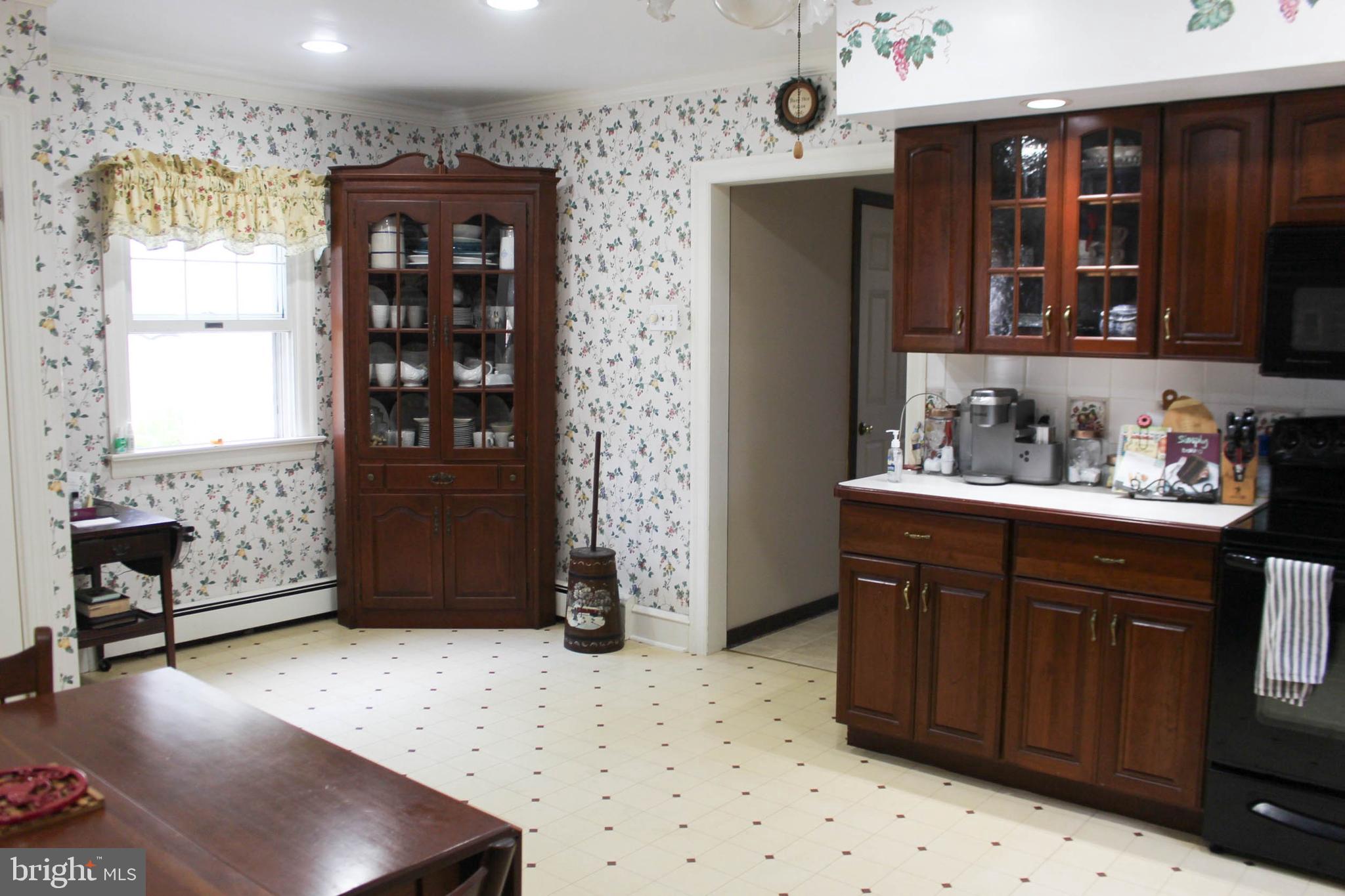 1046 Eagle Road Huntingdon Valley, PA 19006 - Photo 35 of 108 Kitchen