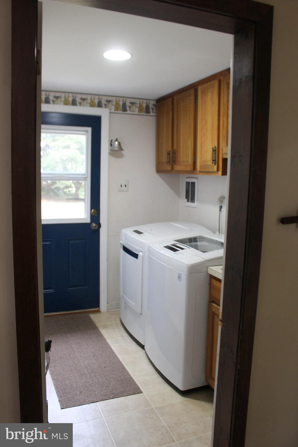 1046 Eagle Road Huntingdon Valley, PA 19006 - Photo 36 of 108 Laundry Room