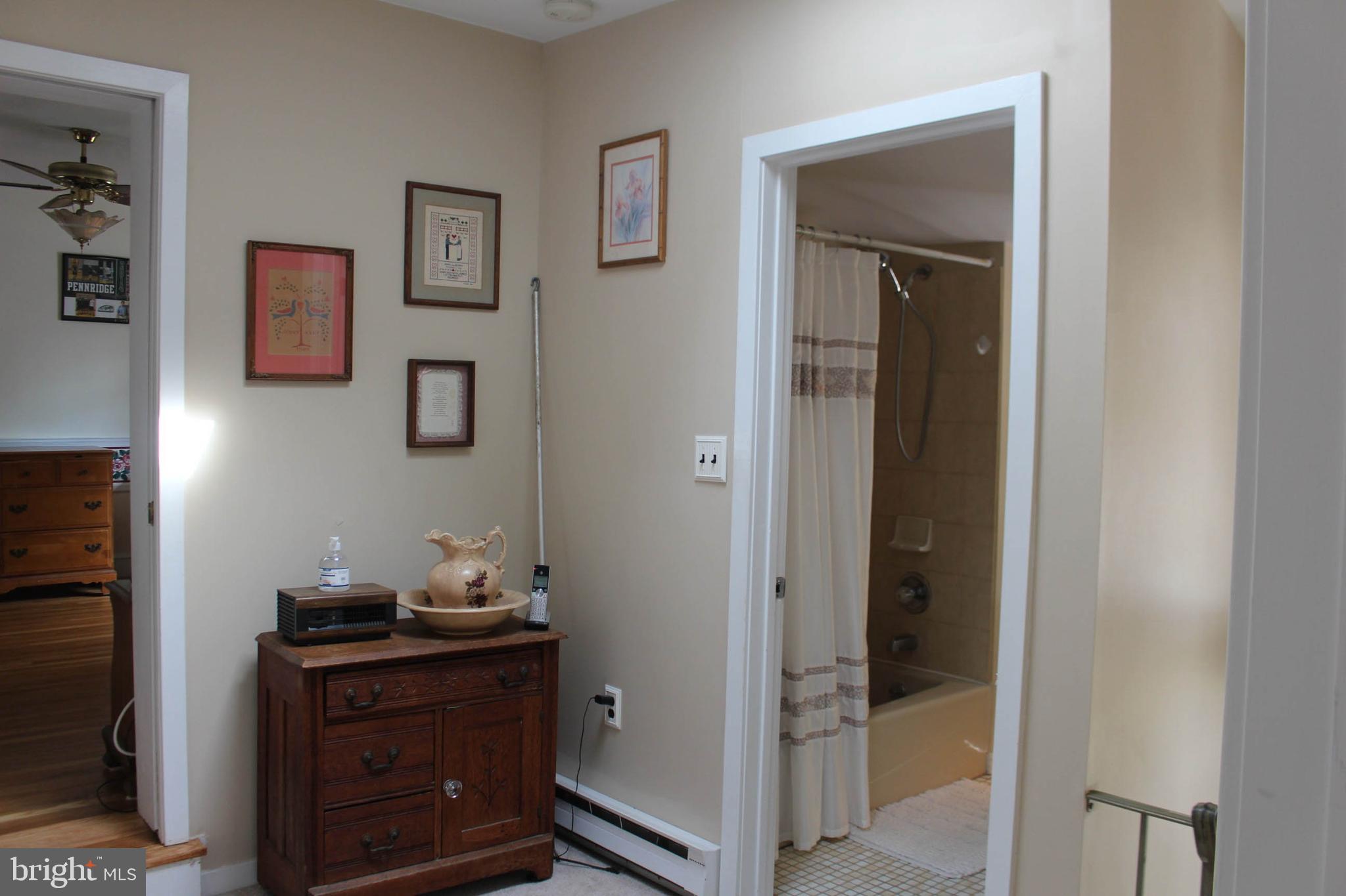 1046 Eagle Road Huntingdon Valley, PA 19006 - Photo 55 of 108 Dressing Area