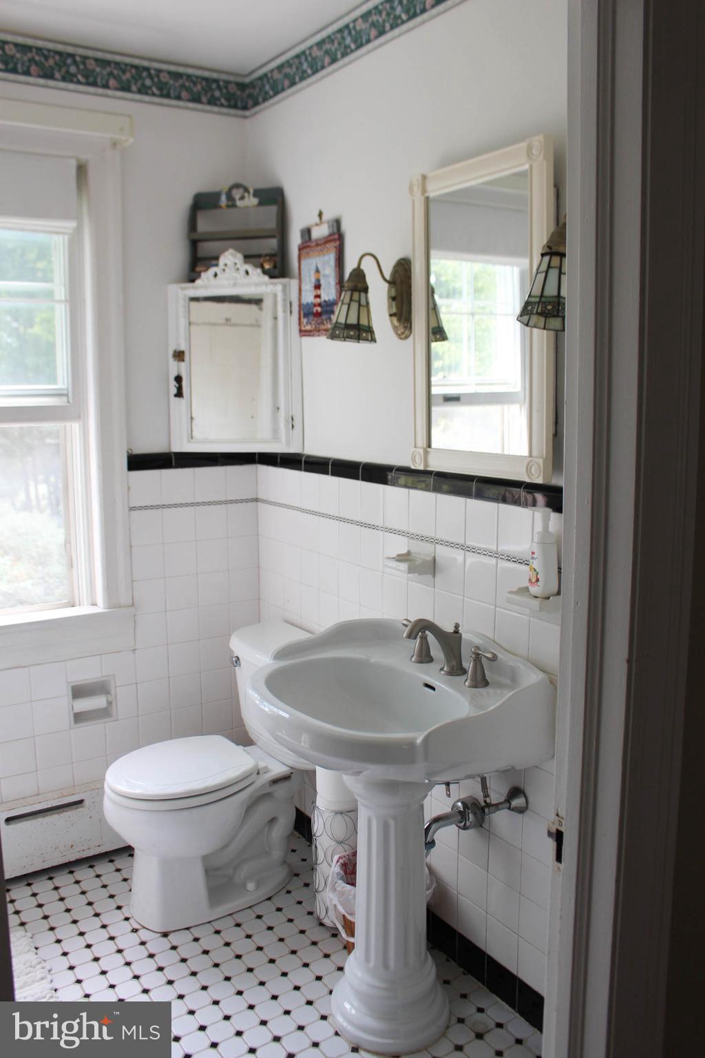 1046 Eagle Road Huntingdon Valley, PA 19006 - Photo 72 of 108 Full Hall Bathroom