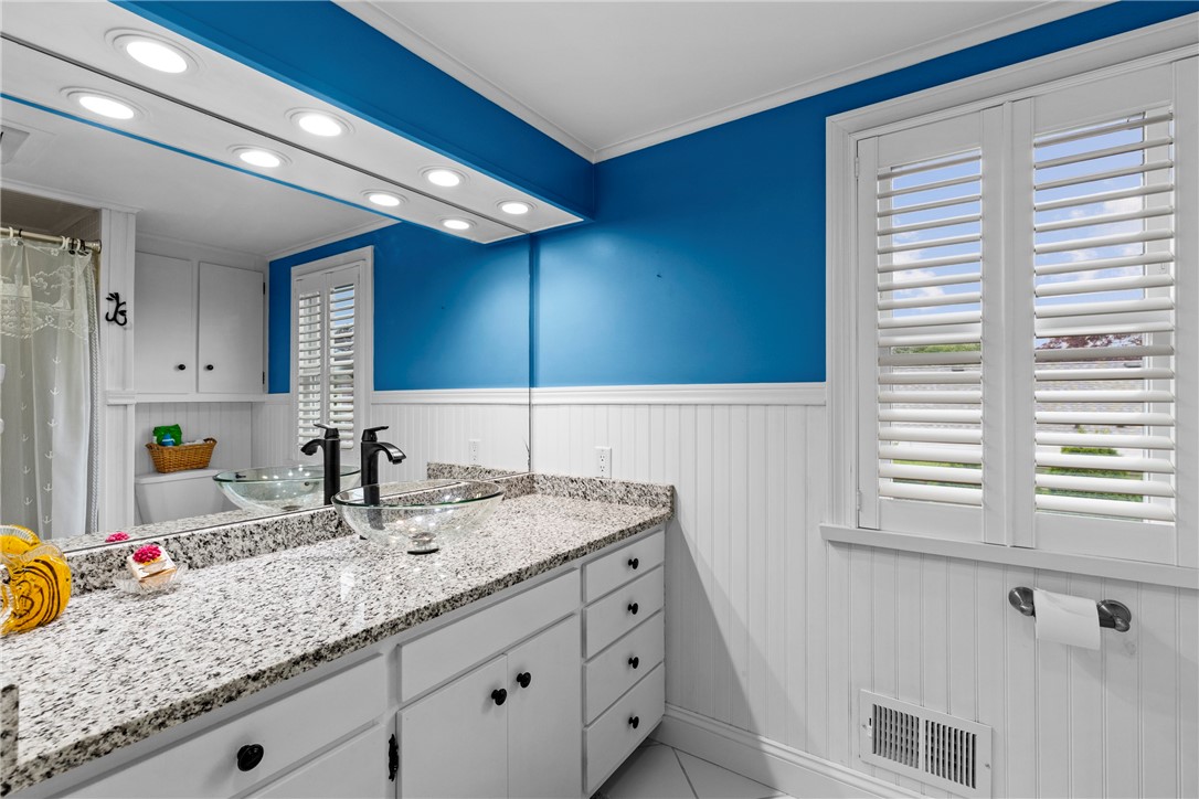 2 Redwood Court Warren, RI 02885 - Photo 16 of 36