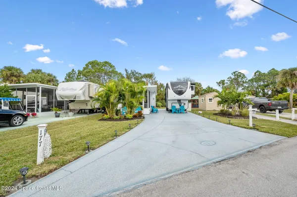 $1,275 | 177 Plantation Drive, Titusville, FL 32780