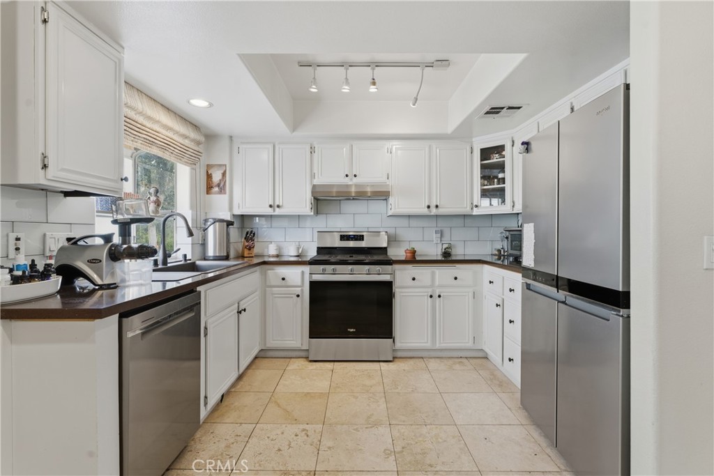 5340 Las Virgenes Road, Unit 11 Calabasas, CA 91302 - Photo 4 of 27