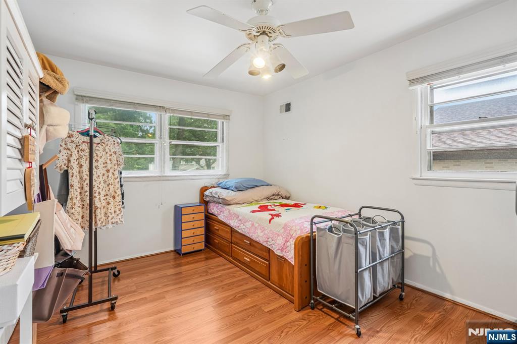 108 Morningside Road Paramus, NJ 07652 - Photo 27 of 45