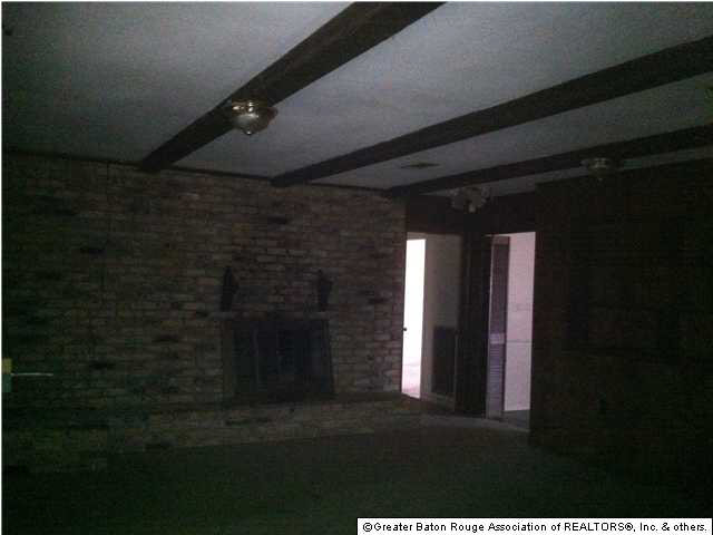 8193 Vincent Road Denham Springs, LA 70726 - Photo 8 of 9 Gallery Image 8