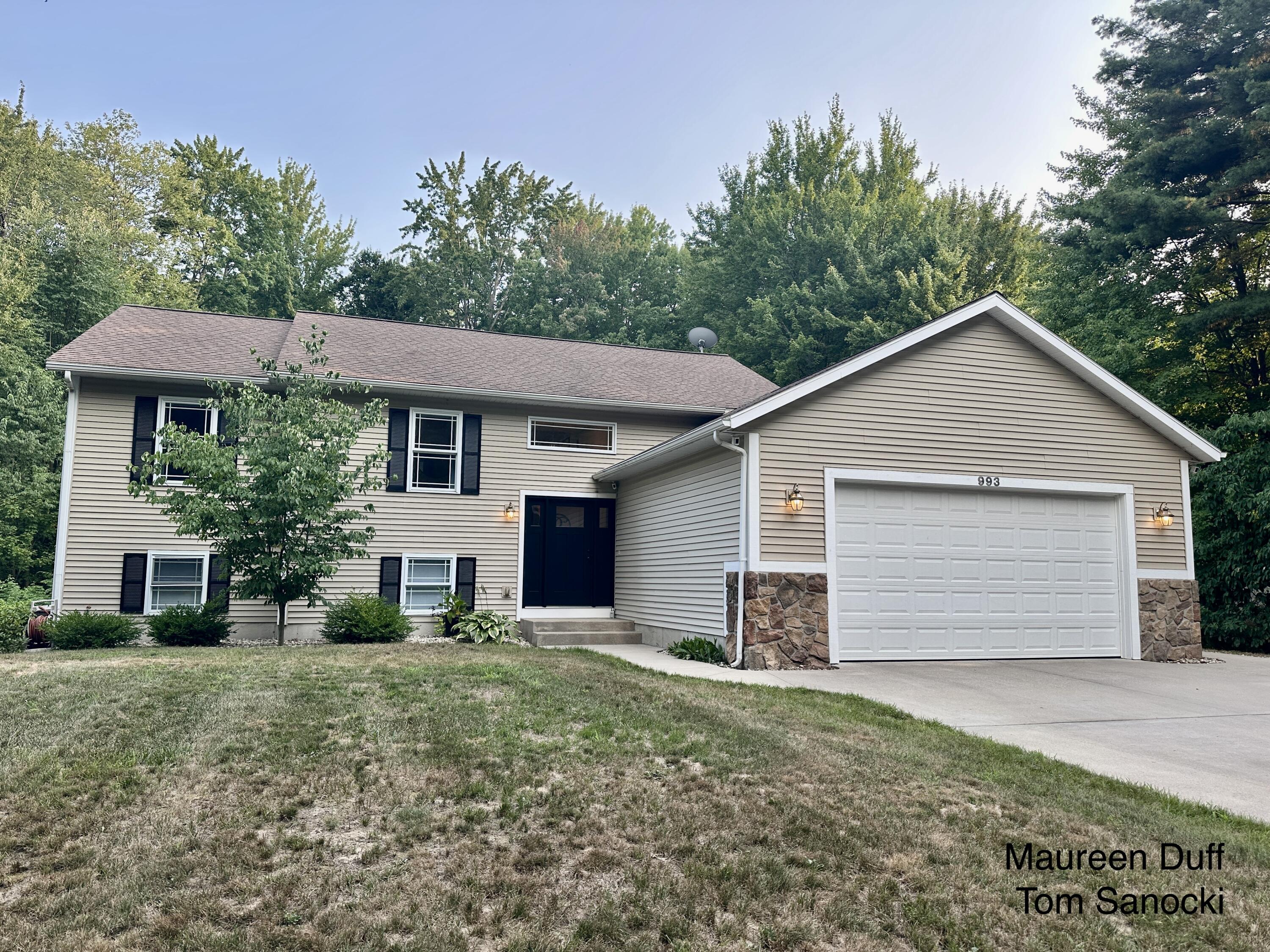 993 West Tyler Road Muskegon, MI 49445 - Photo 32 of 39 IMG_5712