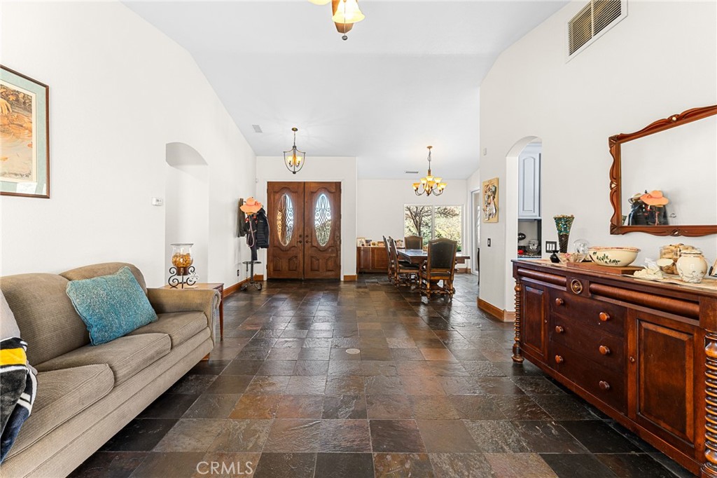 38125 Overhill Road Temecula, CA 92592 - Photo 18 of 66