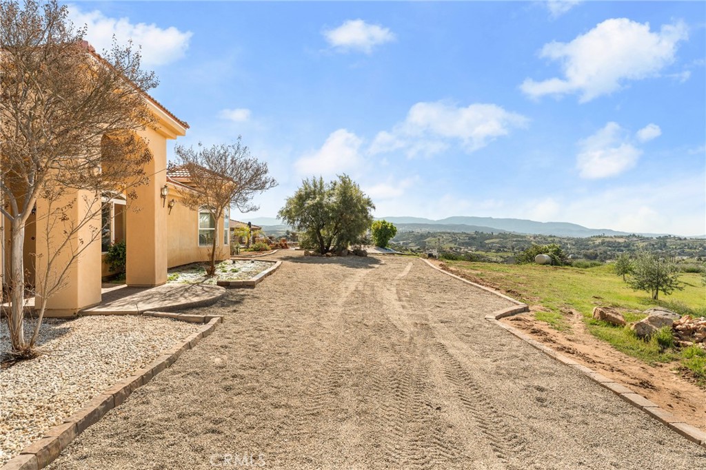 38125 Overhill Road Temecula, CA 92592 - Photo 51 of 66