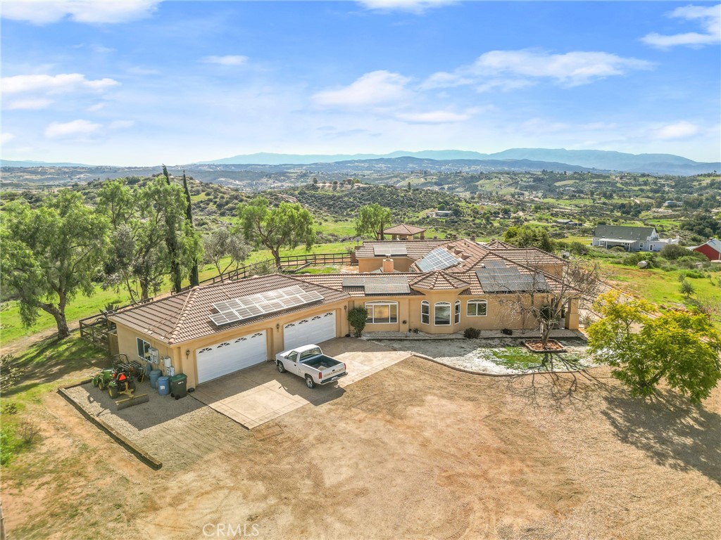 38125 Overhill Road Temecula, CA 92592 - Photo 6 of 66