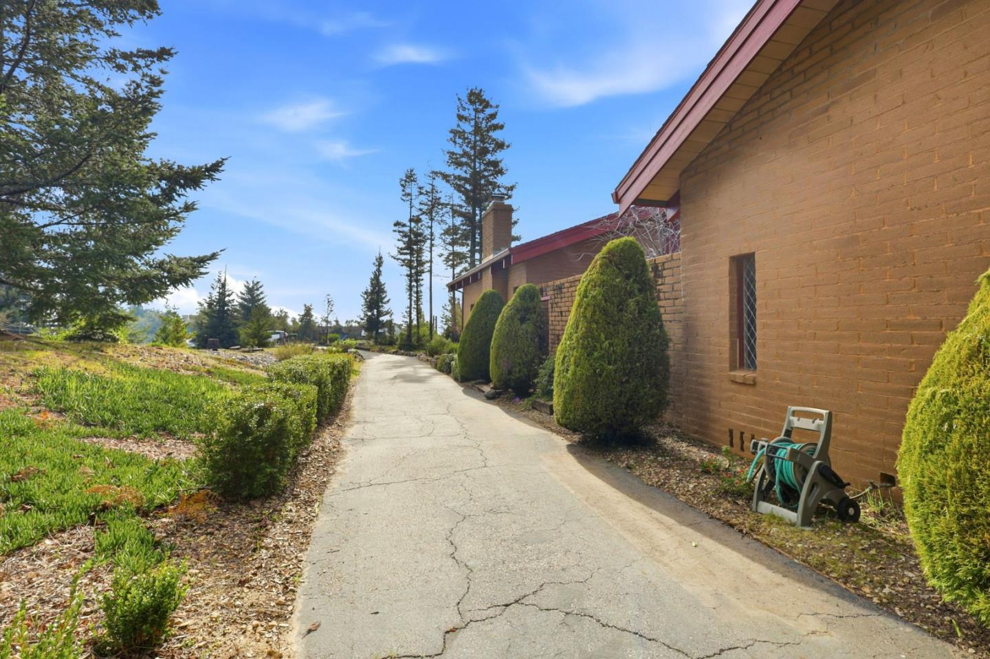 590 Pineridge Road Santa Cruz, CA 95060 - Photo 6 of 61