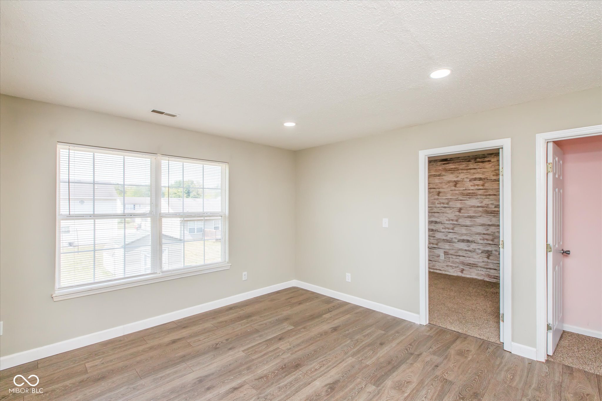 5236 Alameda Road Indianapolis, IN 46228 - Photo 7 of 17 Gallery Image 7